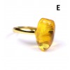 Zelta krāsas gredzens ar dzeltenas krāsas dzintaru 9