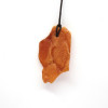 Dabīgs, neapstrādāts medus krāsas Baltijas dzintara kulons (amulets)